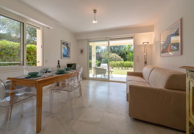 Apartment in Beaulieu-sur-Mer - Claudia Apartment in Beaulieu-sur-Mer - Claudia