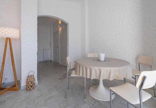 Apartment in Beaulieu-sur-Mer - Lara Apartment in Beaulieu-sur-Mer - Lara