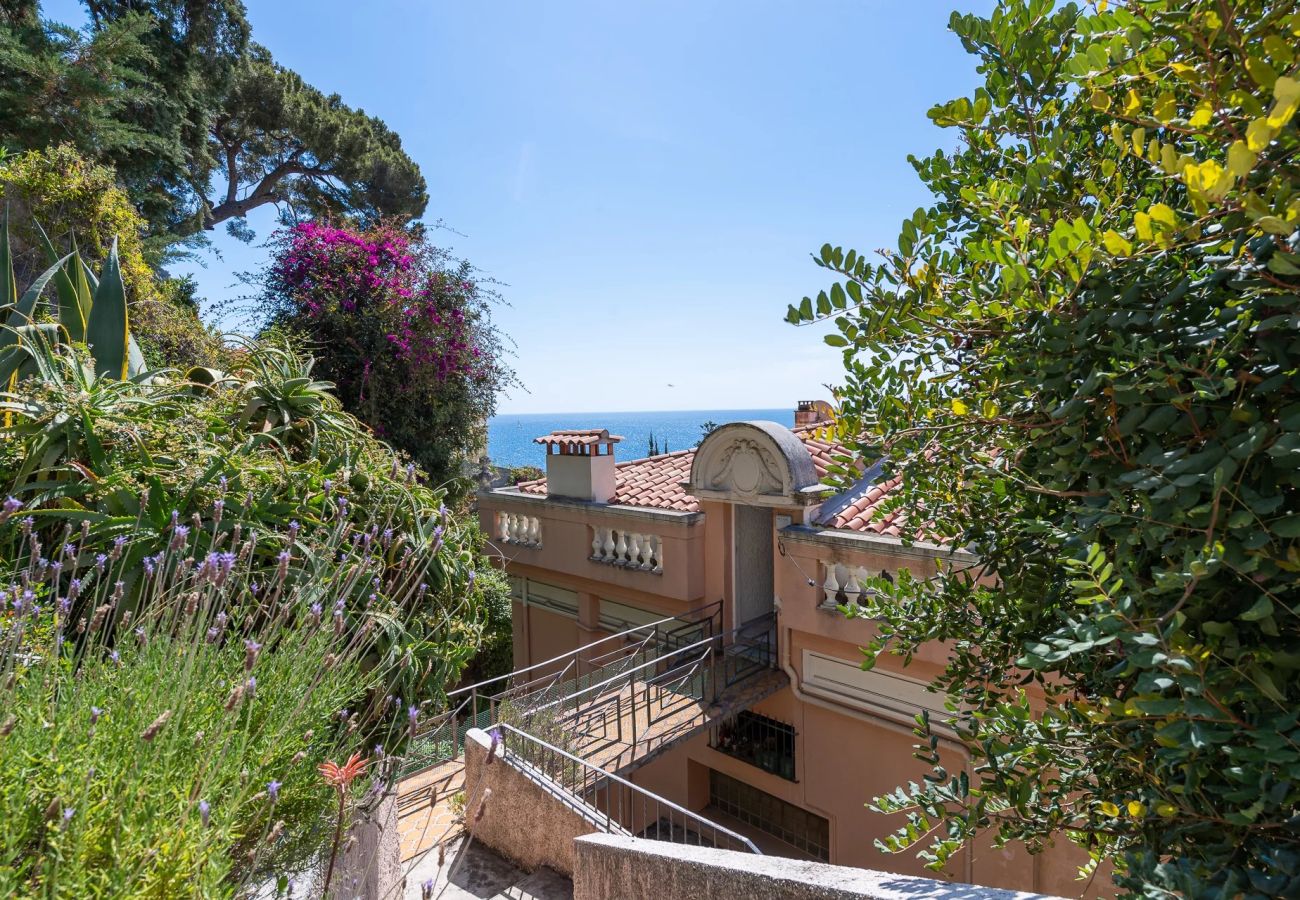 Apartment in Beaulieu-sur-Mer - Lara