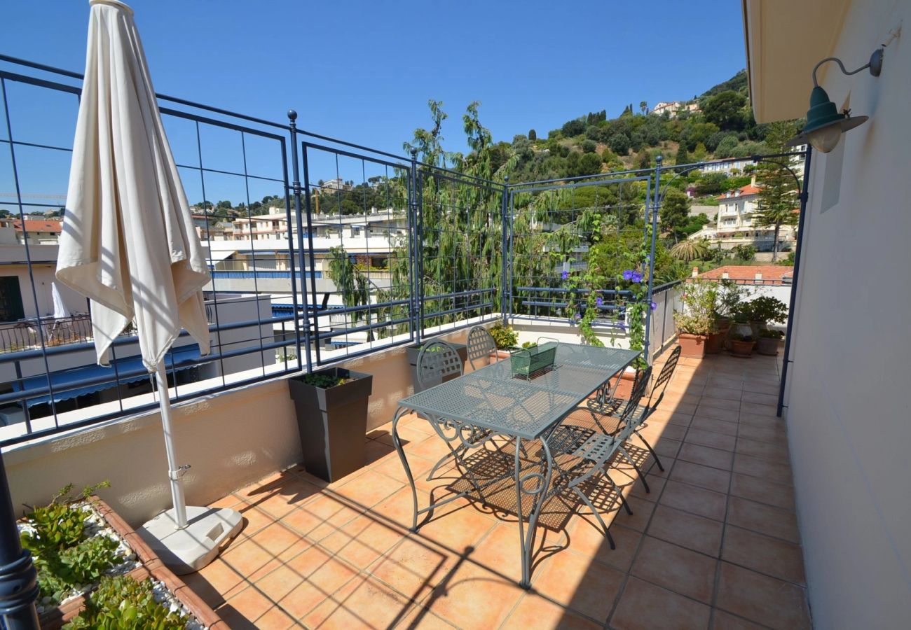 Apartment in Beaulieu-sur-Mer - julie