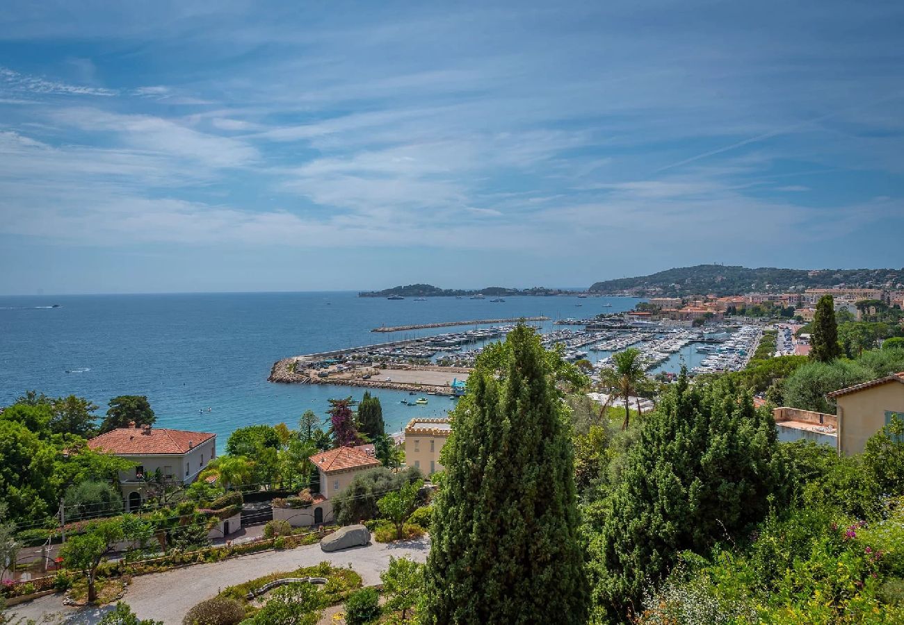 Residence in Beaulieu-sur-Mer - Veronika