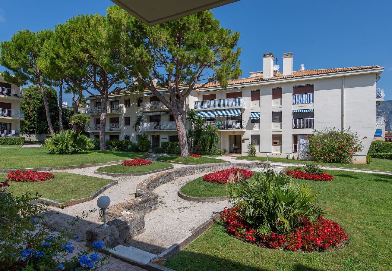 Residence in Saint-Jean-Cap-Ferrat - David