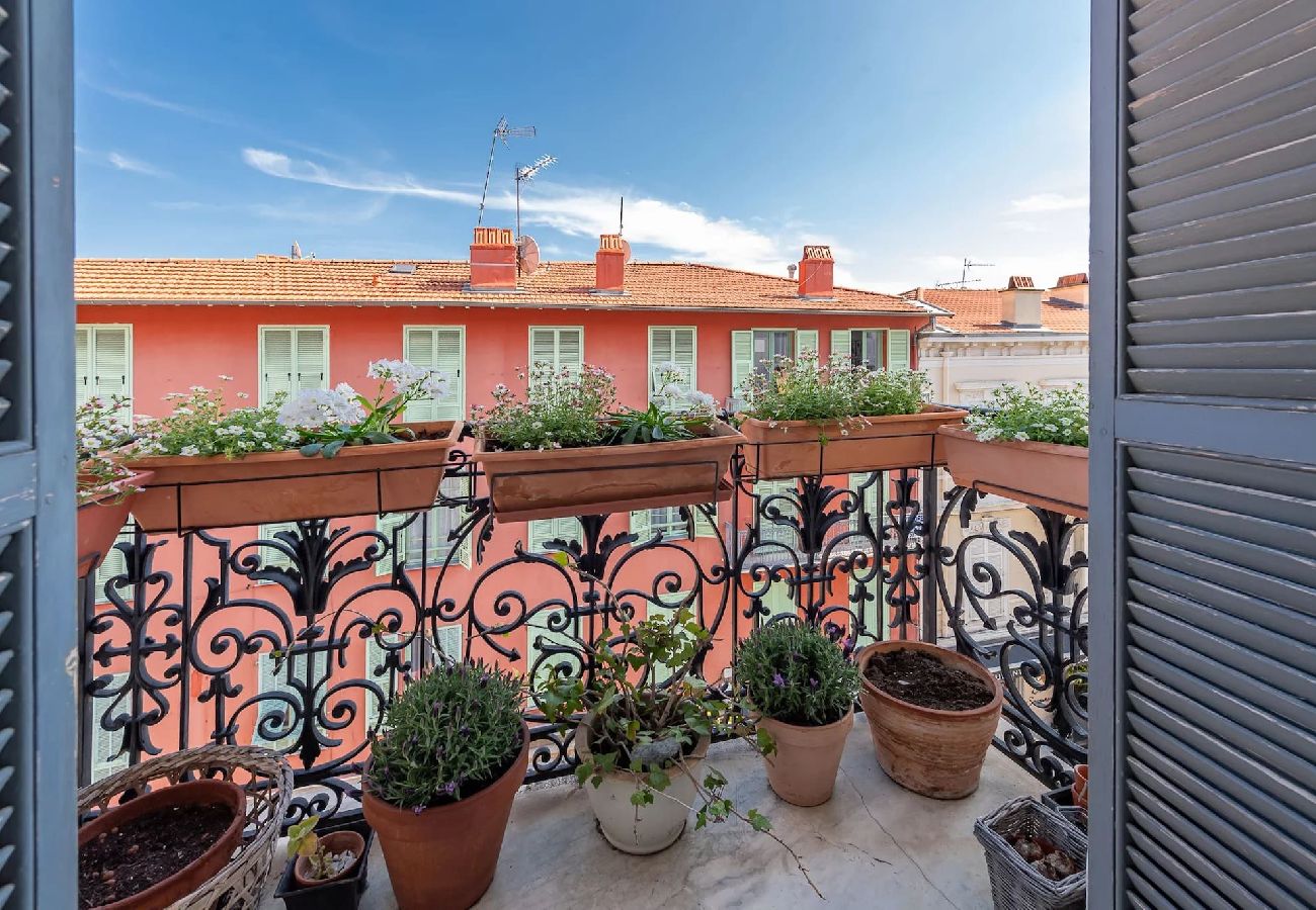 Apartment in Beaulieu-sur-Mer - Edouard