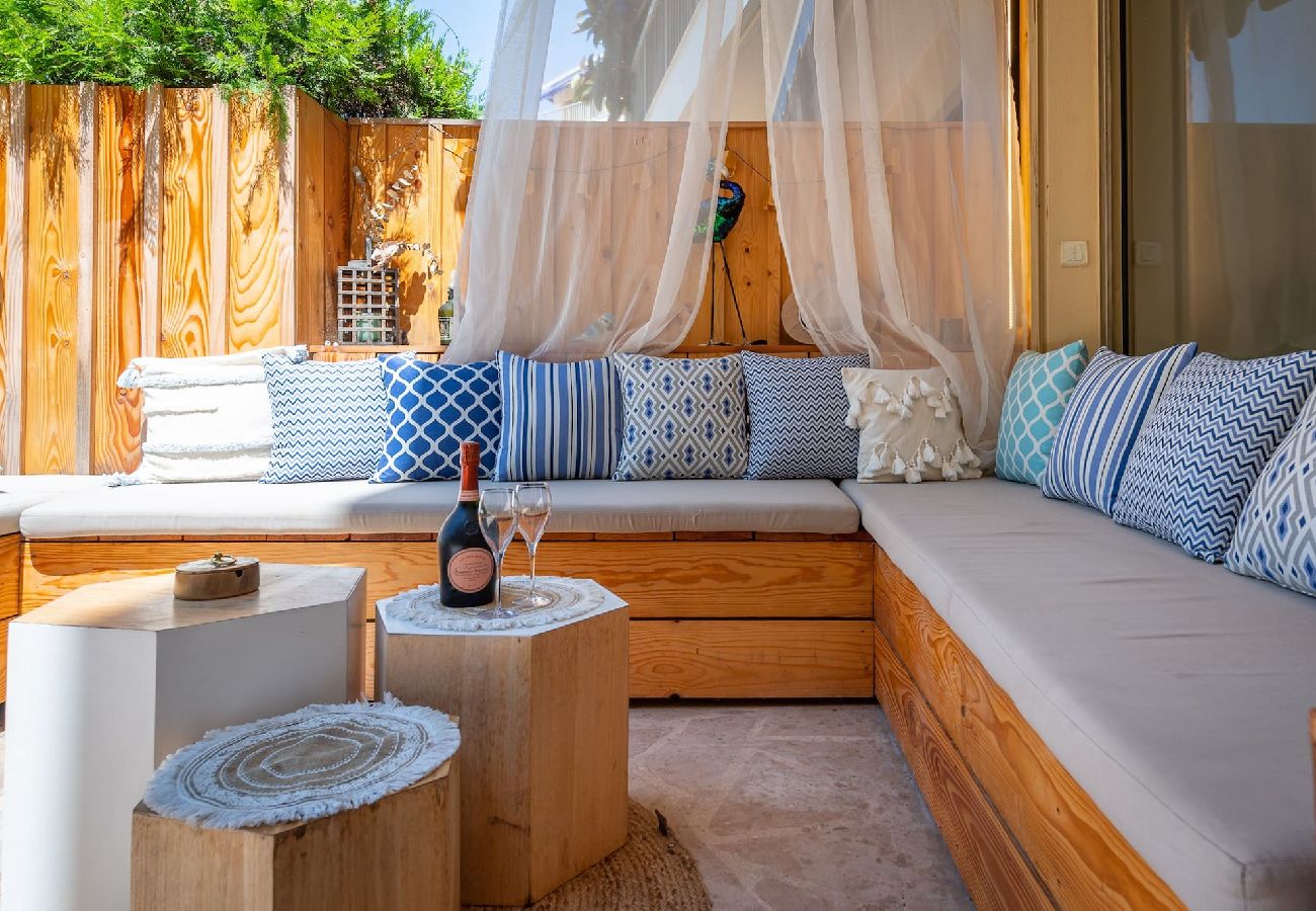 Residence in Saint-Jean-Cap-Ferrat - Tina