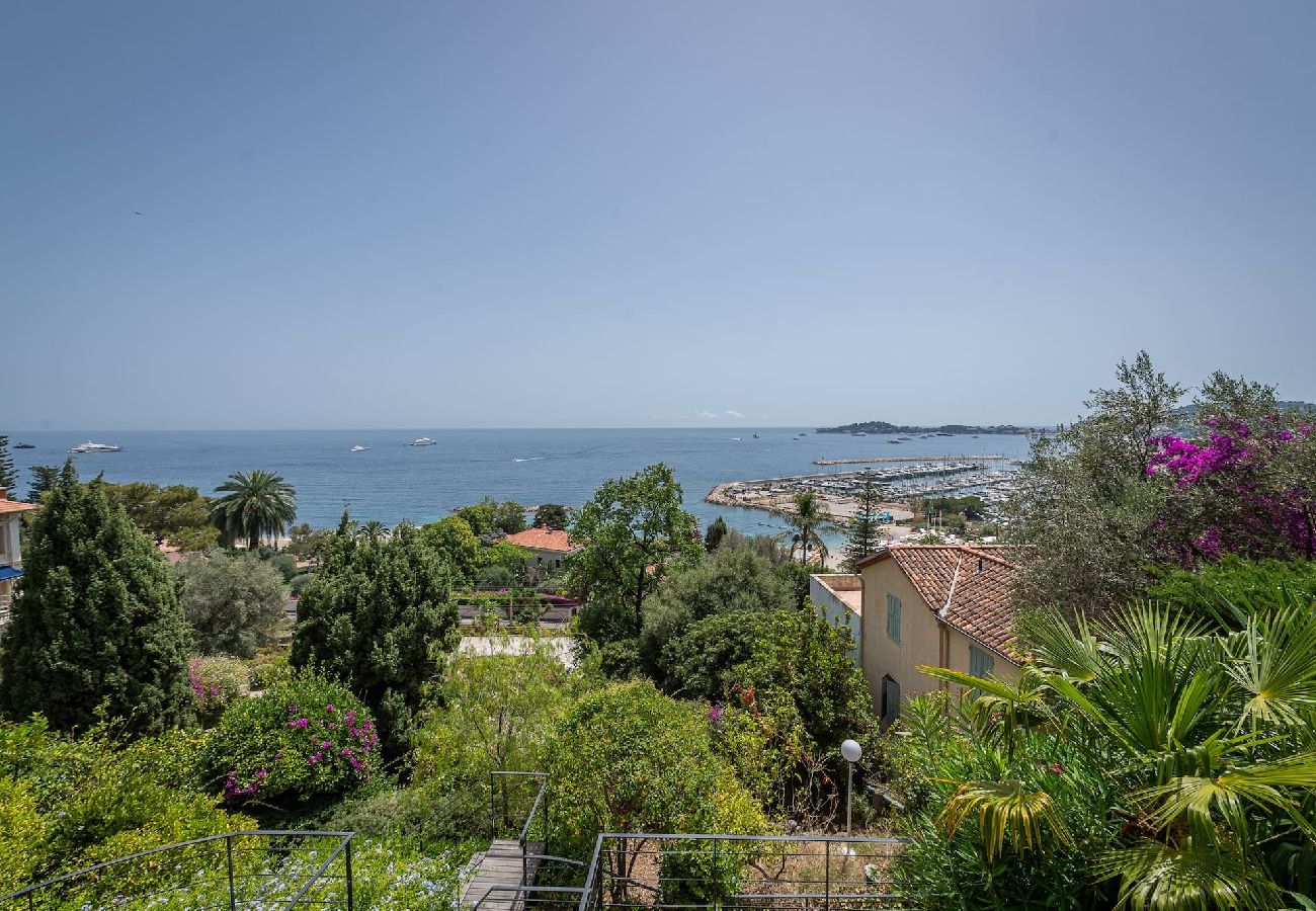 Residence in Beaulieu-sur-Mer - Lucas