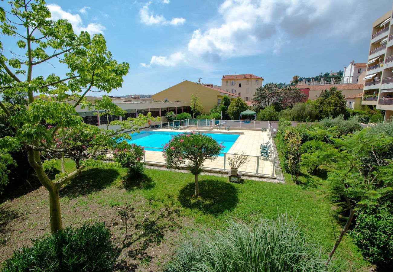 Residence in Beaulieu-sur-Mer - Anna