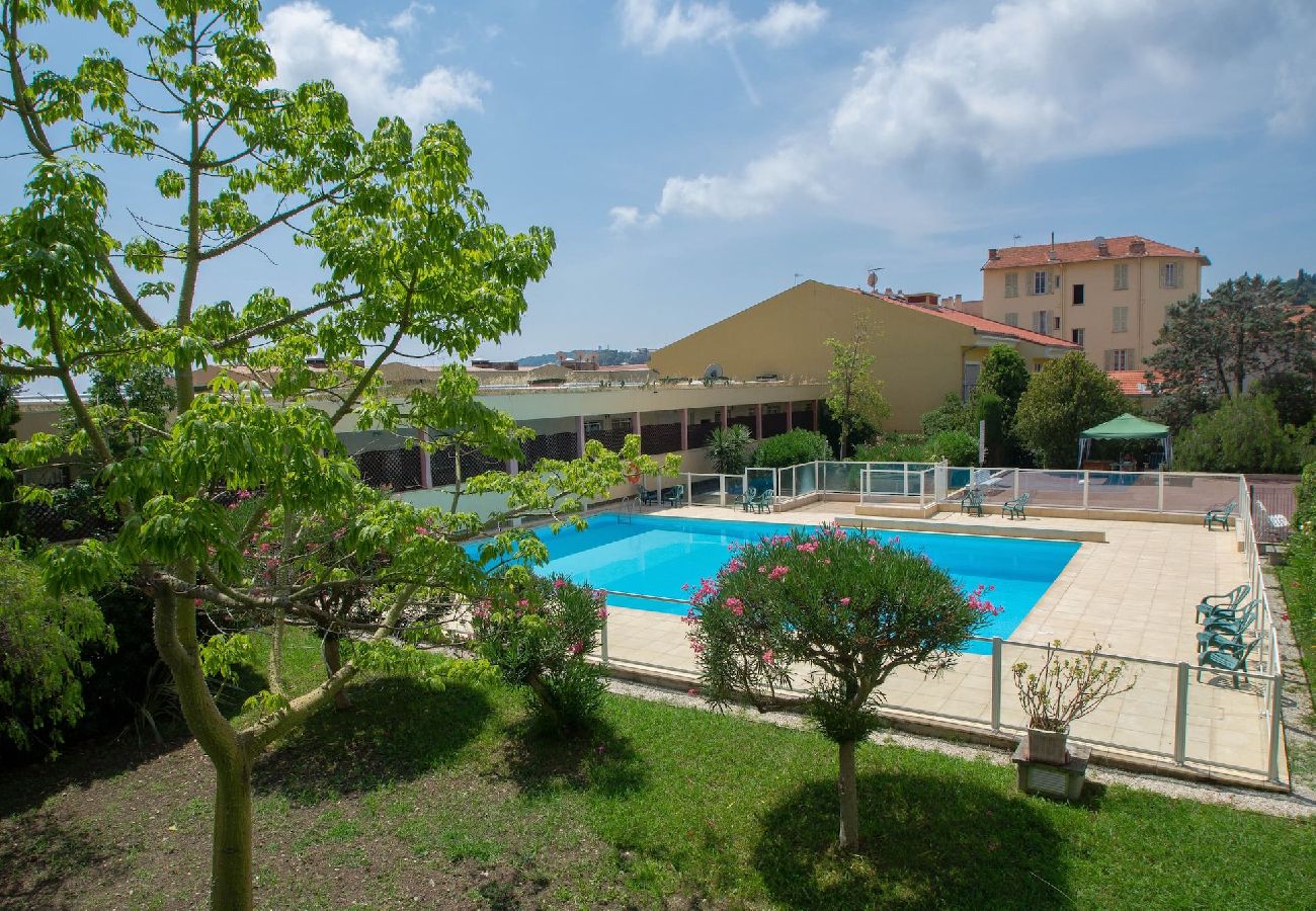 Residence in Beaulieu-sur-Mer - Anna