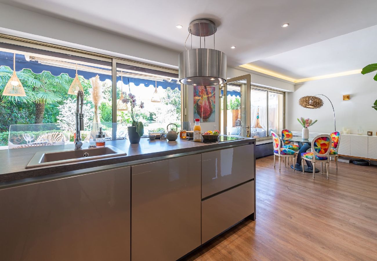 Residence a Saint-Jean-Cap-Ferrat - Tina
