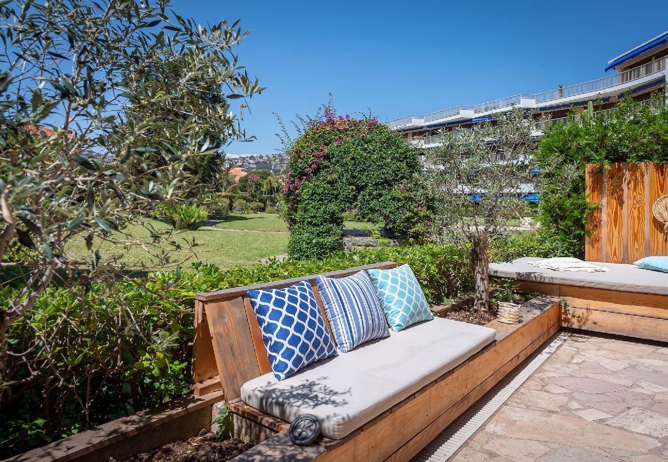 Residence a Saint-Jean-Cap-Ferrat - Tina