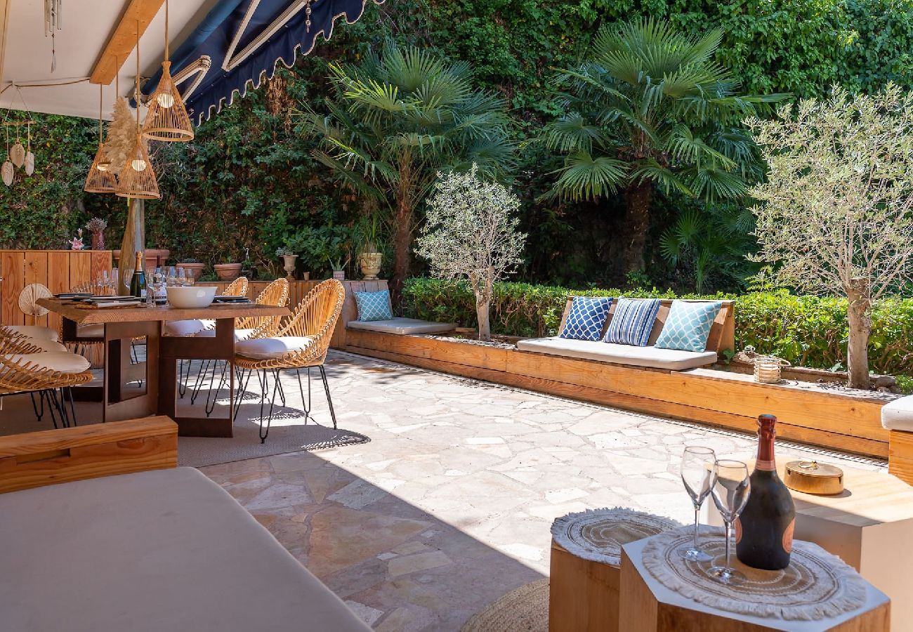 Кондоминиум на Saint-Jean-Cap-Ferrat - Tina