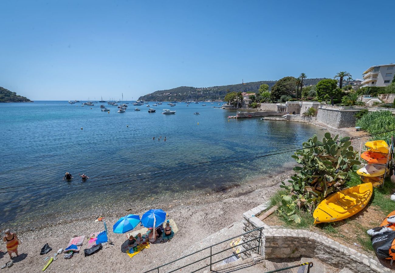 Кондоминиум на Saint-Jean-Cap-Ferrat - Tina
